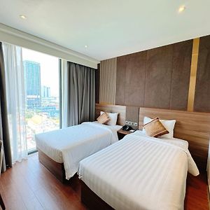 Premier Twin Room